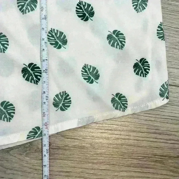 Loft Leaf Print Bell Sleeve Top Size XS - Picture 3 of 9